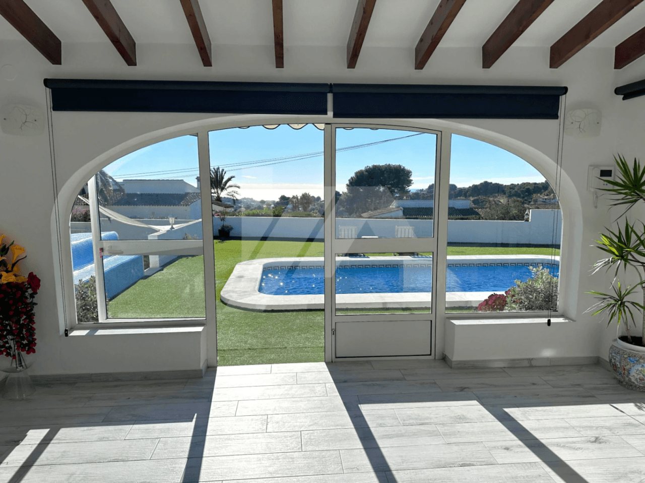Villa met uitzicht op zee te koop in Moraira, Costa Blanca.