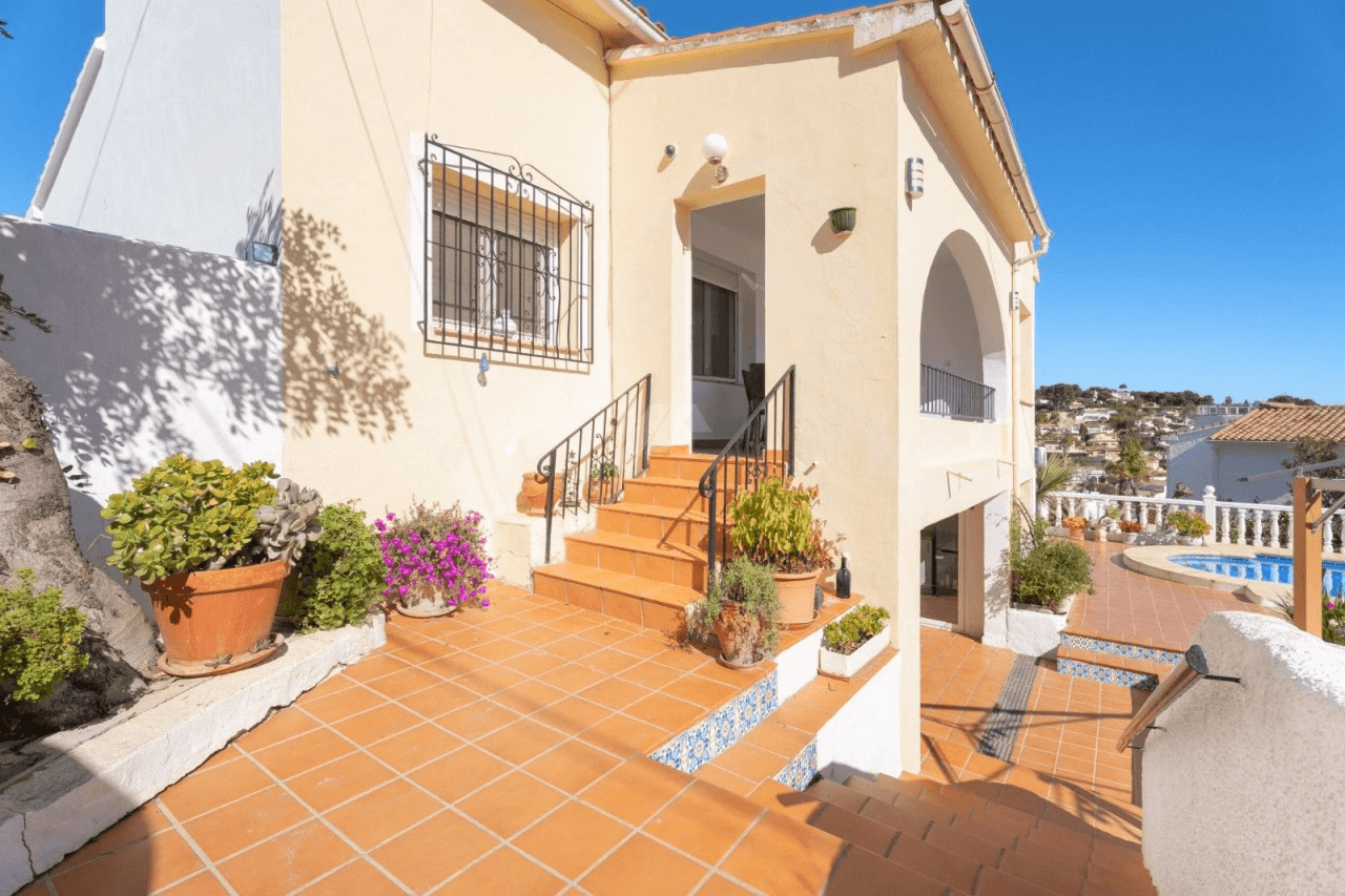 Villa en venta en Benissa Costa, Costa Blanca.